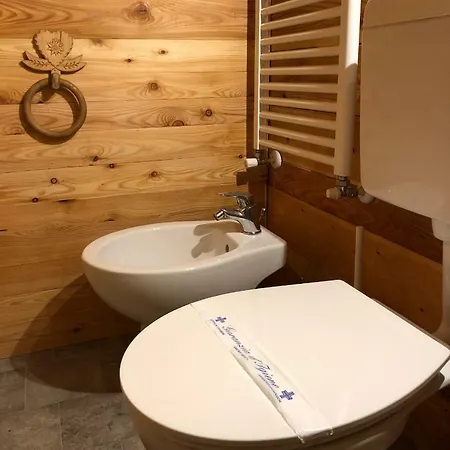Sauze Chalet By Besson Ski
